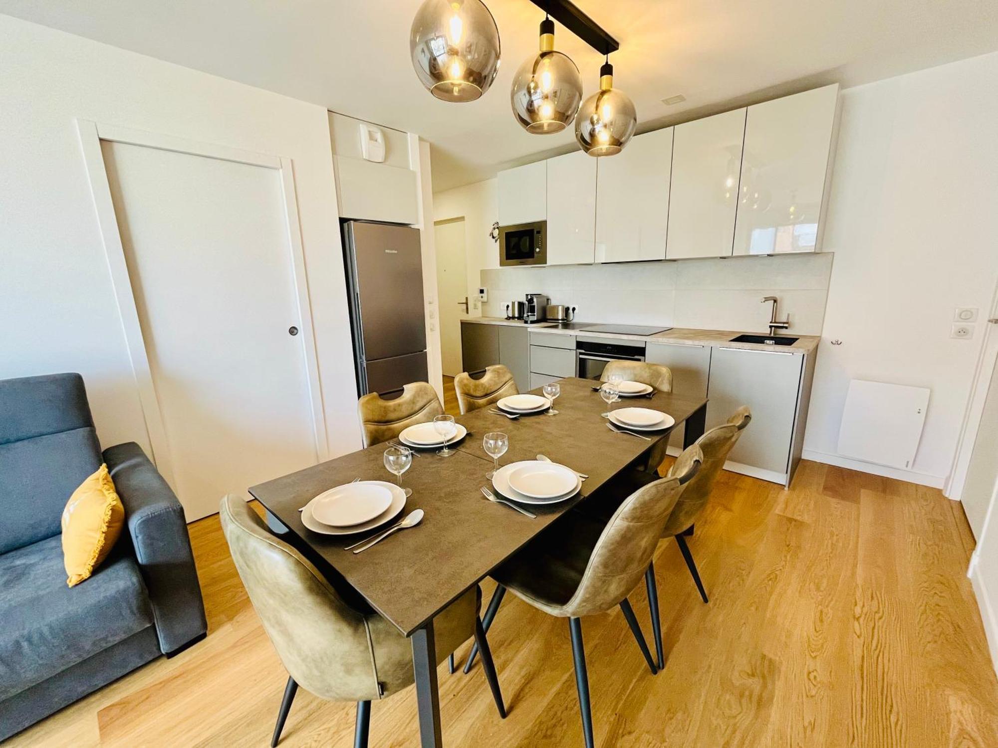 Sejour Authentique - Balcon, Parking & Wifi Ultra-rapide Appartement *