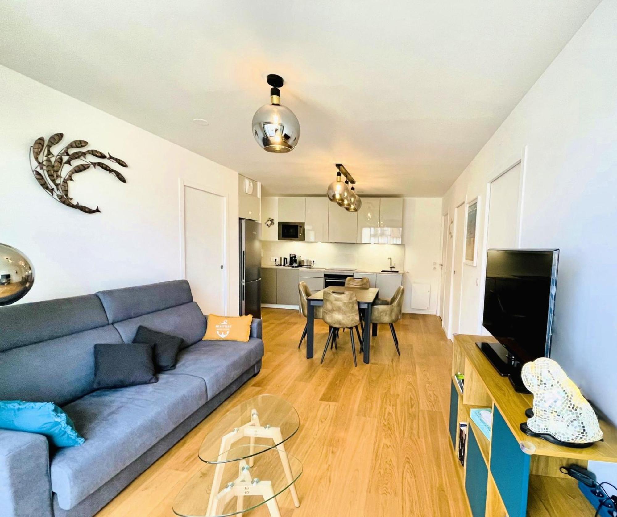 Sejour Authentique - Balcon, Parking & Wifi Ultra-rapide *